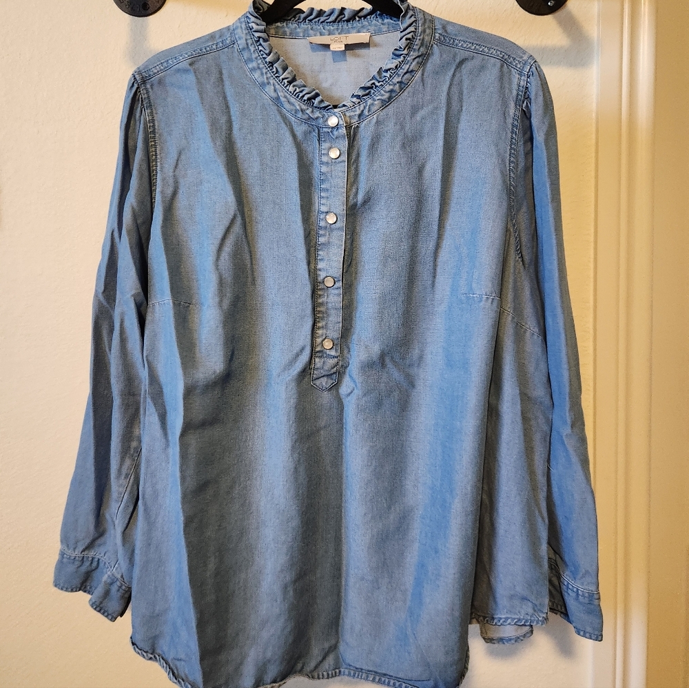 LOFT Light Blue Casual Button Down Shirt